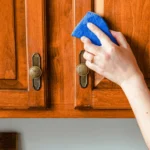 how to clean kitchen cabinets