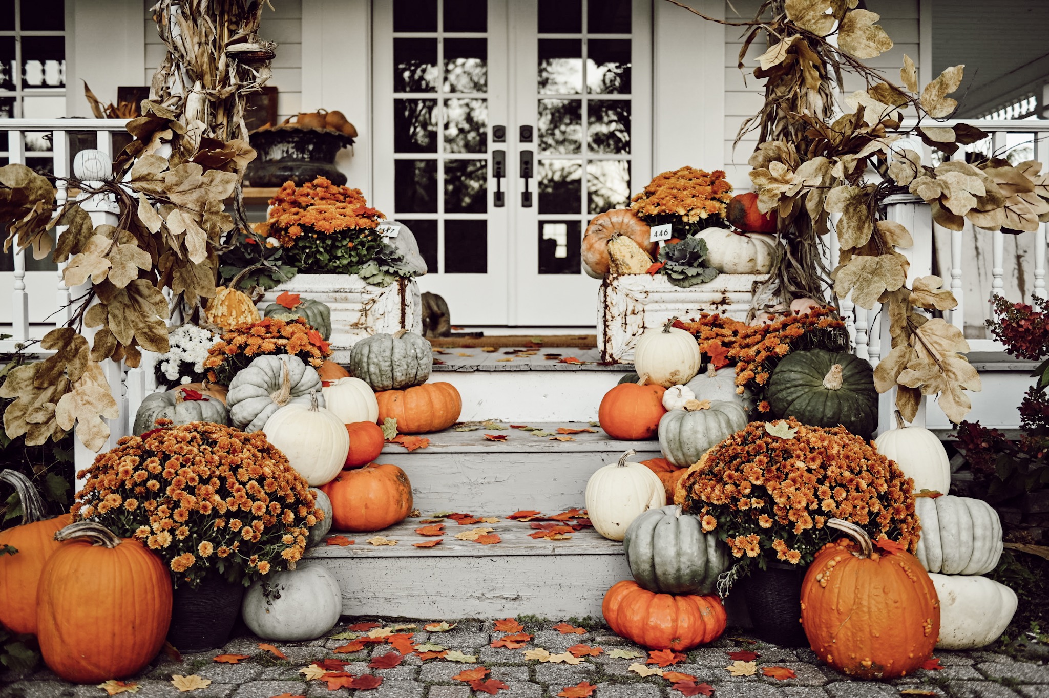 when to decorate for fall