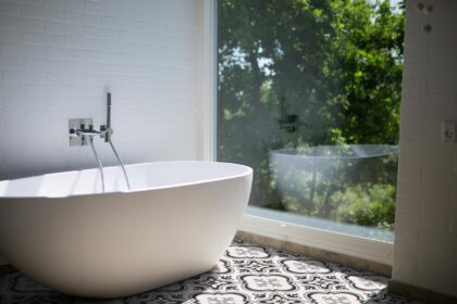 waterproof peel and stick floor tile